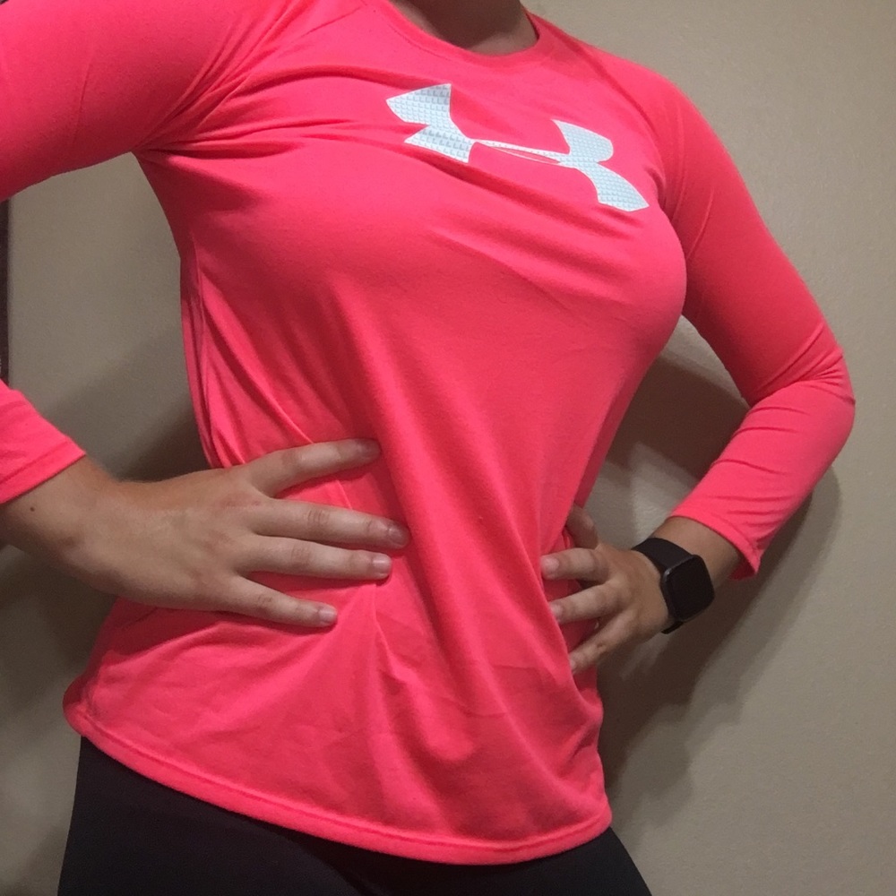 Long sleeve neon underarmour shirt
